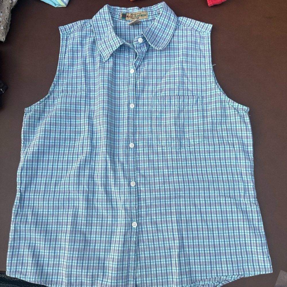 Blue and White Plaid Sleeveless‎ Top